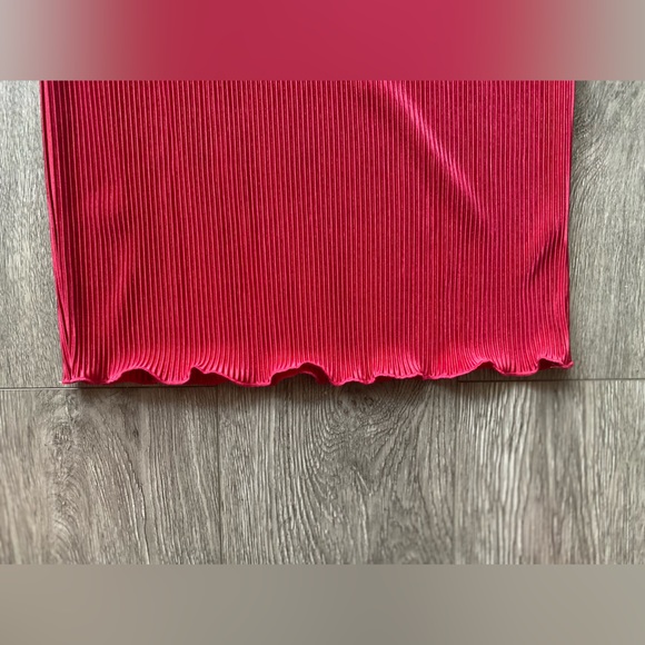 Red ribbed pencil skirt - Picture 3 of 4